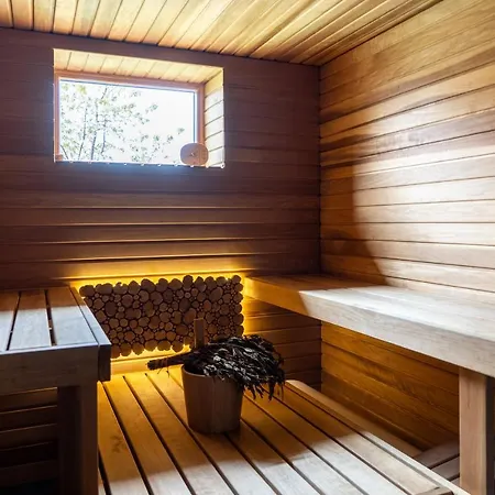 Cosy Family With Sauna And Garden Prázdninový dům