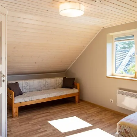 Cosy Family With Sauna And Garden בית נופש