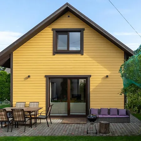 Cosy Family With Sauna And Garden * Kuressaare