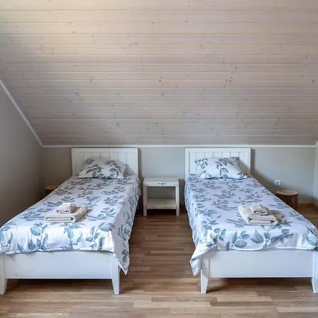 펜션 Cosy Family With Sauna And Garden *