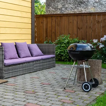 Cosy Family With Sauna And Garden